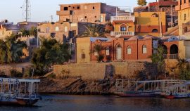 nile-cruise-gratuities-and-tipping